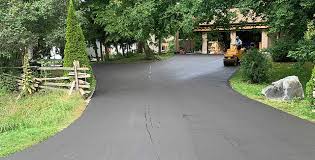 Best Asphalt Driveway Installation  in Kerrville, TX